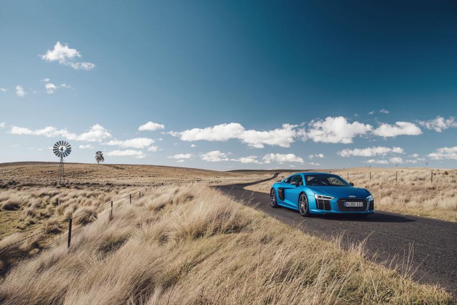  Audi R8 V10 Plus 2016 года  (AU) (фото 5 из 16)